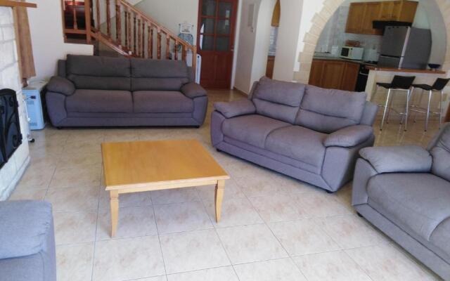 Coral Cypria Villa !!
