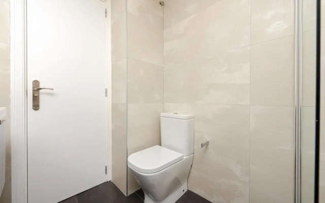 Las Encinas Design Apartment in Conde Orgaz Area - Madrid