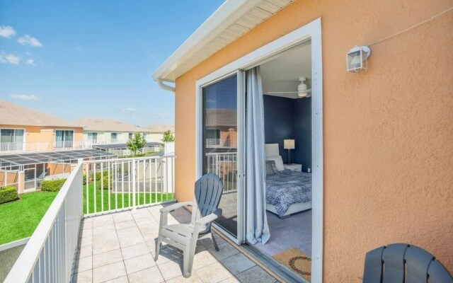 1511retreat 3 Bedroom Townhouse by Redawning