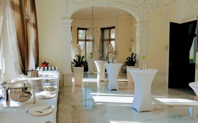 Platinum Palace Boutique Hotel & SPA