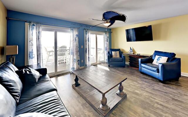 Put-in-Bay Waterfront Condo #109