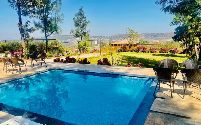 West Valley Villa Casa East