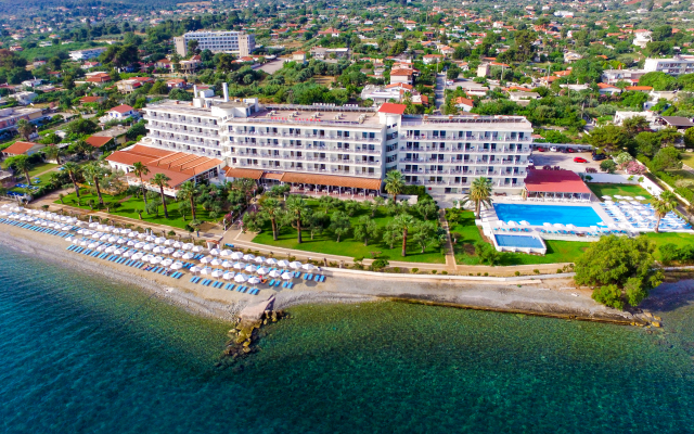 Calamos Beach Family Club Hotel