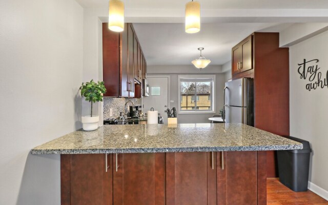 1BR APT in Quiet Arlington Neighborhood