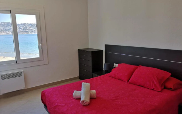 Fantástico apartamento en primera línea de mar