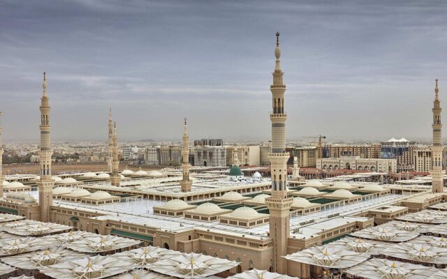 Pullman Zamzam Madina