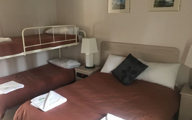 Snowy Mountains Coach and Motor Inn – Guest Rooms – Berridale