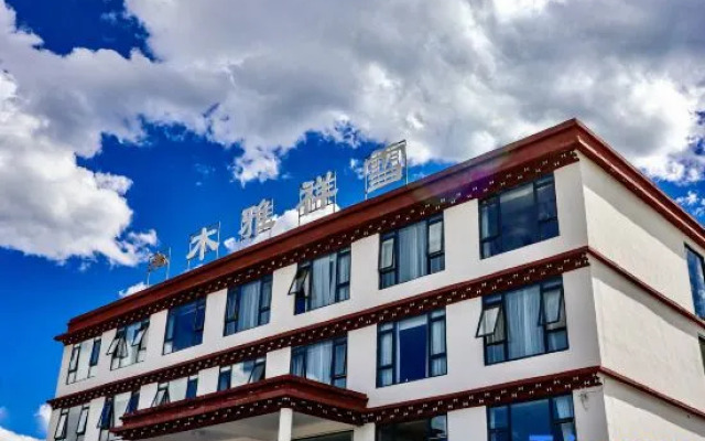 Kangding Muya Xiangxue Hotel