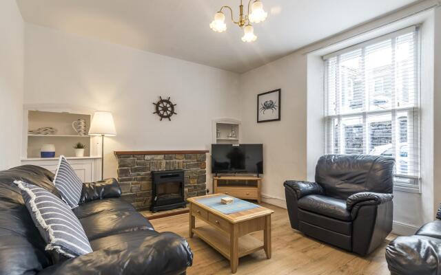 Sandy Retreat - 3 Bedroom Holiday Home - Tenby