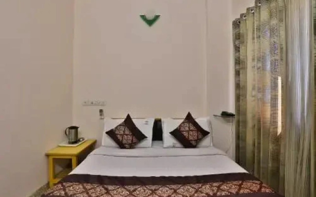 Tree Top Residency by OYO Rooms