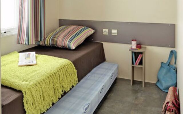 Holiday Home Le Mediterranée - AGL254