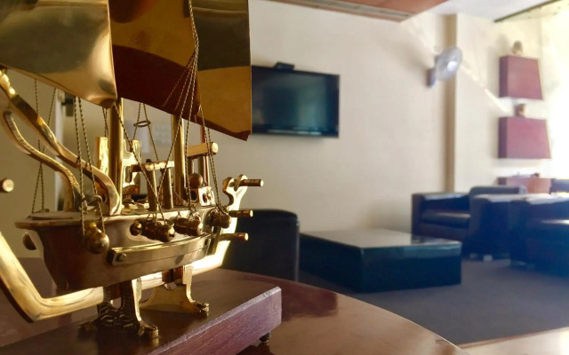Hotel Aura