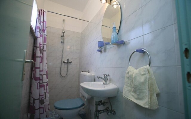 Amazing Home in Vinez With Wifi and 3 Bedrooms