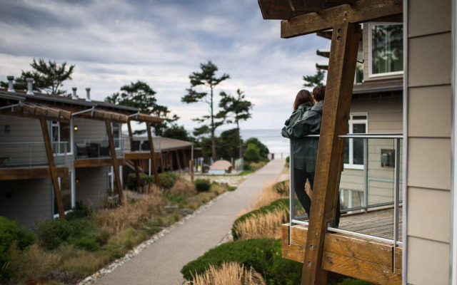 Cox Bay Beach Resort