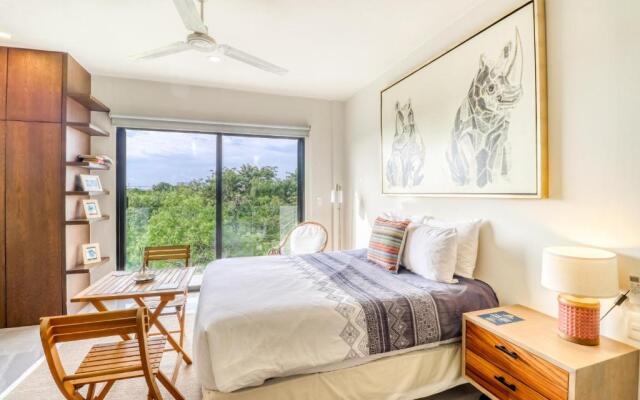 Zulim Condo - 302