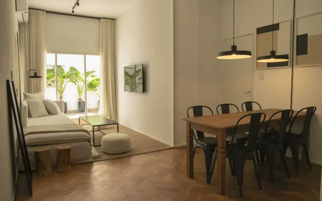 Modern ground floor with private patio