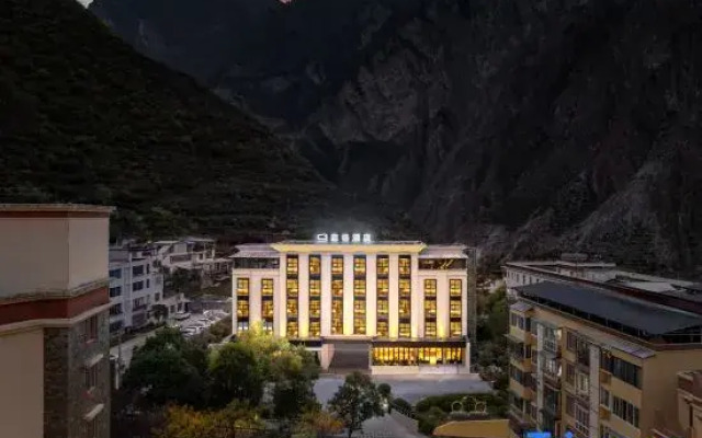 Senge Hotel