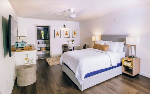 Days Inn And Suites Peachtree City