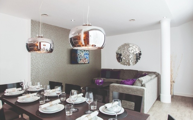 EPIC Apartments Seel Street