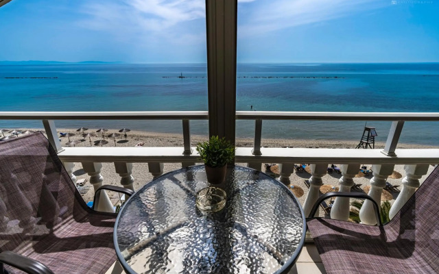 Avra Hotel