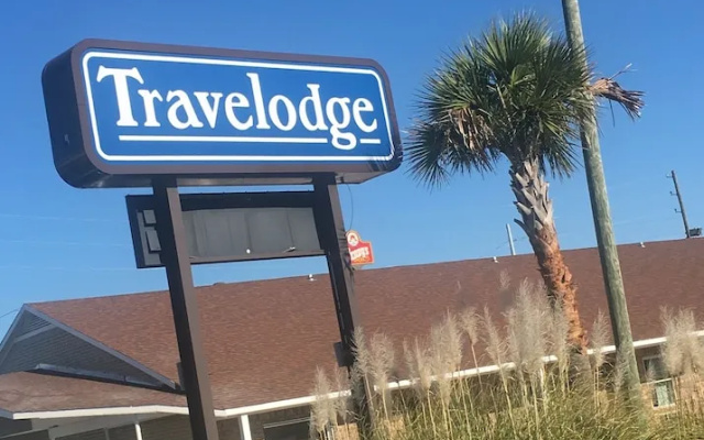 Travelodge by Wyndham Orangeburg