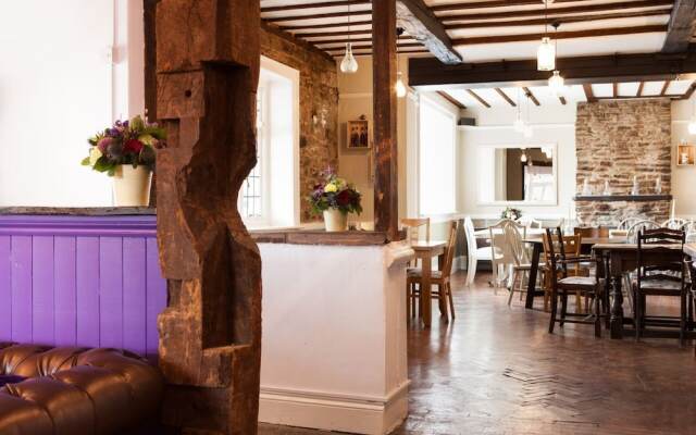 The Crown at Whitchurch