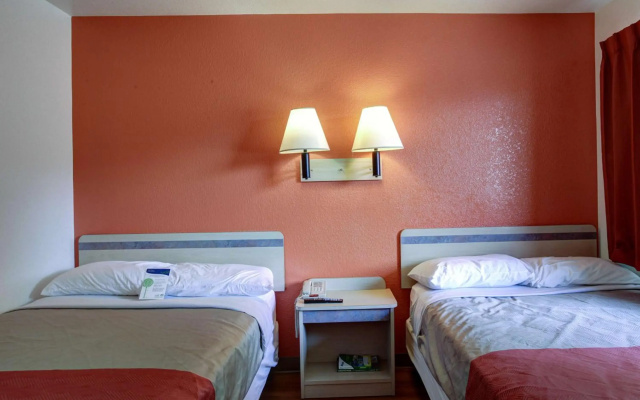 Motel 6 Grants Pass, OR
