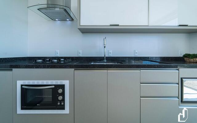 Cobertura com 03 suítes e piscina privativa