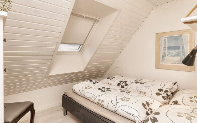 10 Person Holiday Home in Albaek