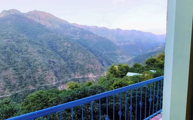 The Yamuna Deck Resort and Cafe