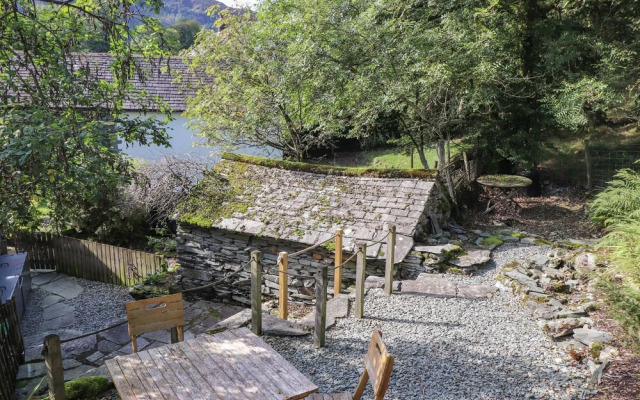 Weir Cottage