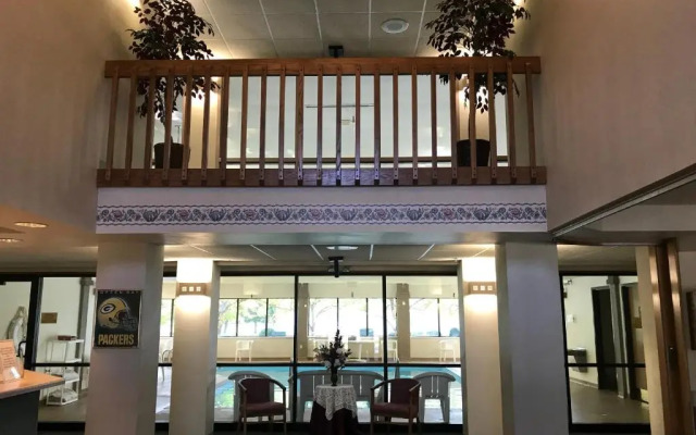 Riverview Inn & Suites of Oconto