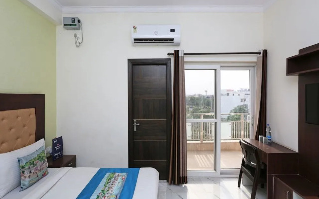 OYO 6812 Aruma Residency