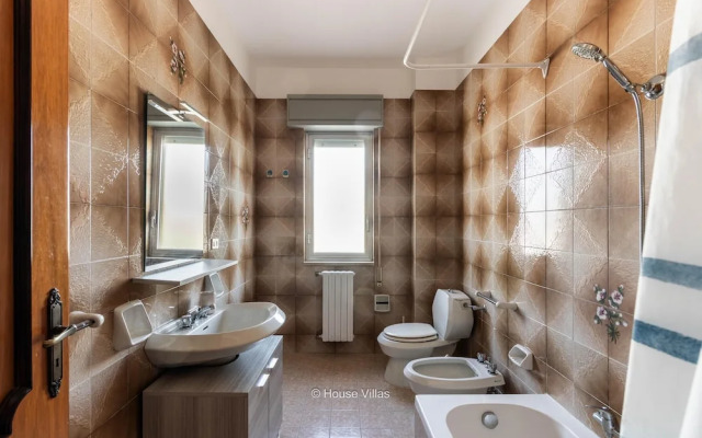 Peony Apartment in Noto