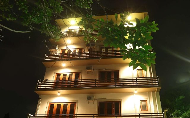 Iddamal Apartment