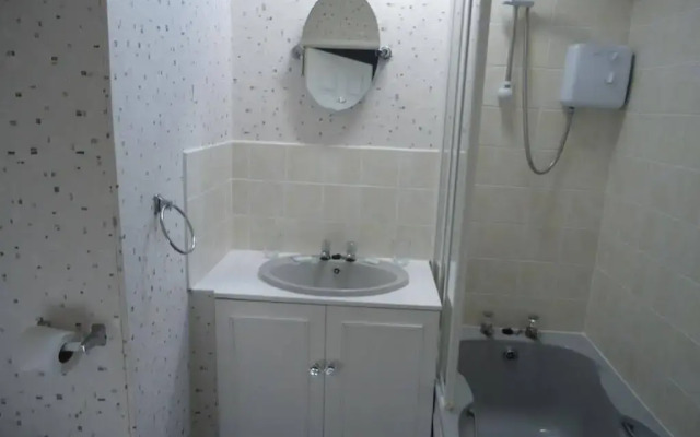 The Oakland Guest House