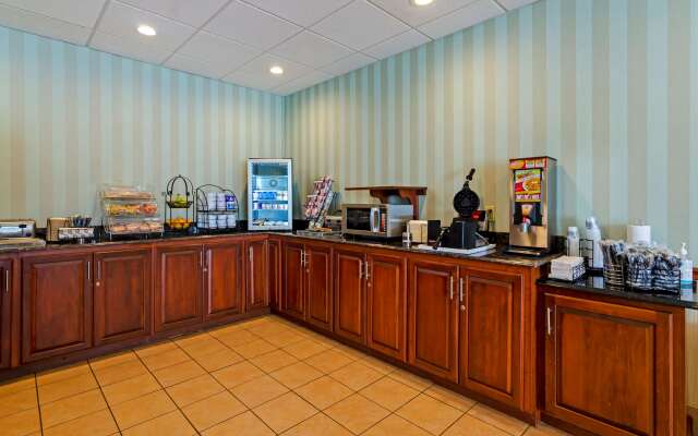 Best Western Staunton Inn