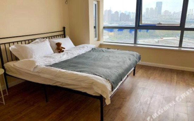 Dalian Outlets Seaview Apartment