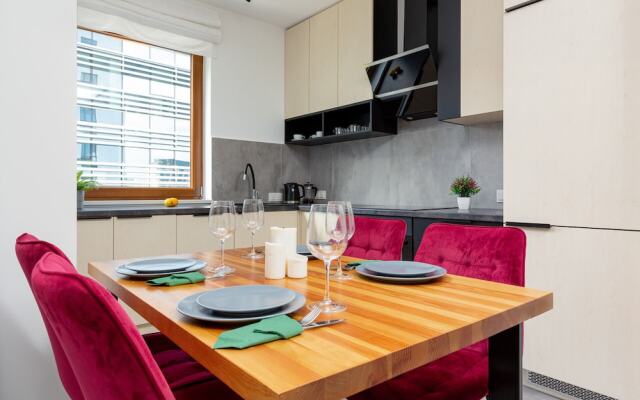 Apartment Grzybowska Warsaw by Renters