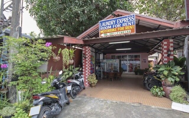 Oyo 888 Apinyas Place Karon