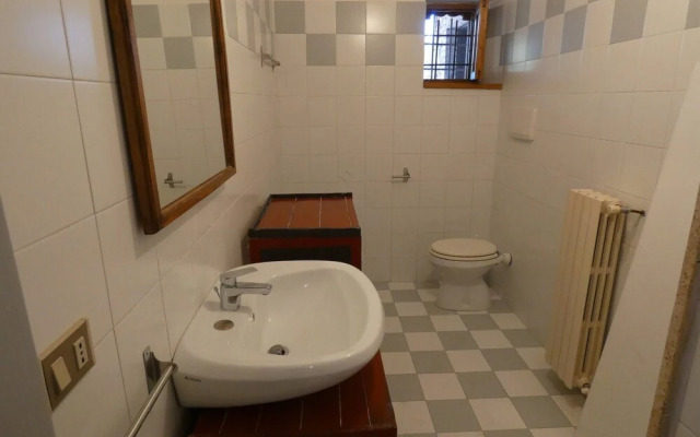 SCAPPO IN UMBRIA,Casale Vallenea