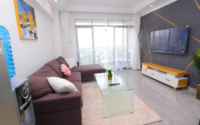 Lux Suites City Oasis Apartments