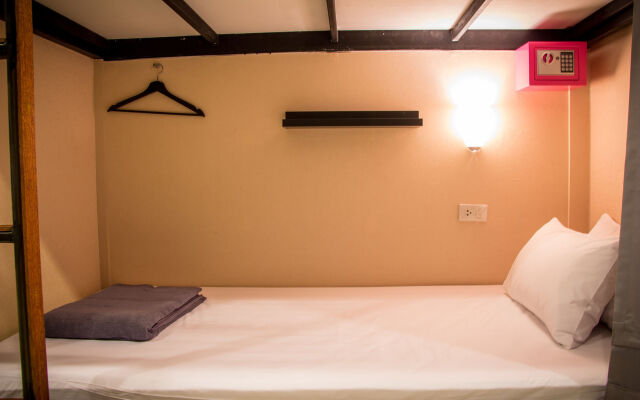 Bubble Space Hostel
