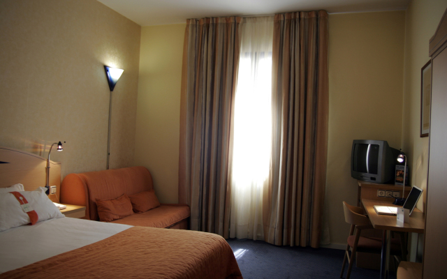 Holiday Inn Express Madrid-San Sebastian de los Reyes, an IHG Hotel