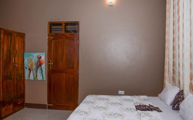 Mama Thea Homes - Hostel