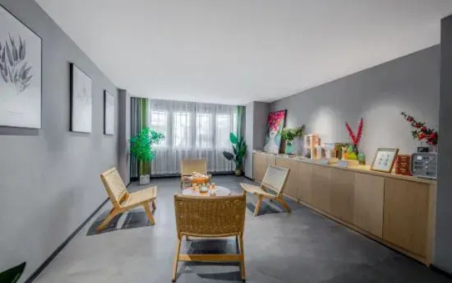 Mengzixudun Hotel (Honghezhou Government Branch)