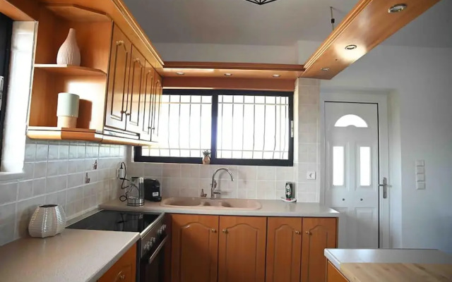 Cozy Home in Eretria