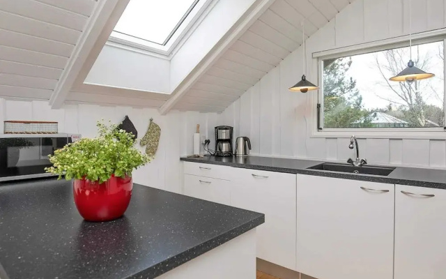 Lovely Holiday Home in Ã…lbÃ¦k near Sea