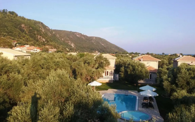Villa *FRYNI*/5' from sea & center/Mountain View
