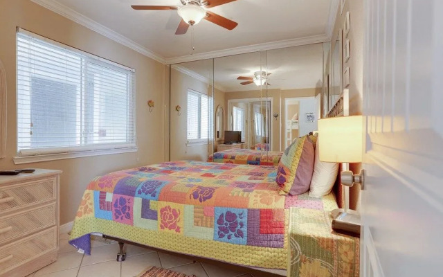 Seascape 1308 - 2 Br Condo